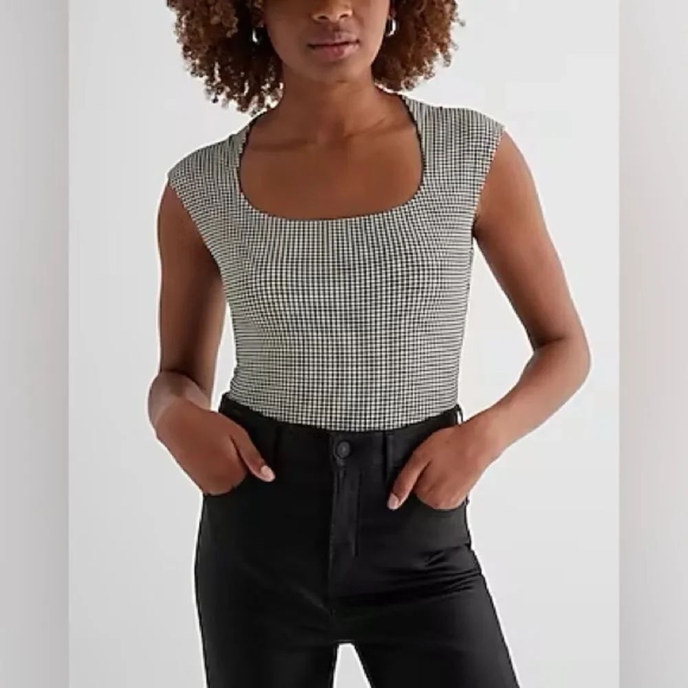 NWT EXPRESS SZ XL Body Contour Houndstooth Scoop Neck Cap Sleeve Bodysuit